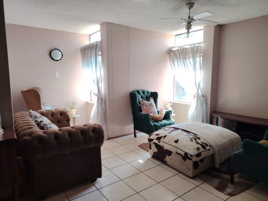 2 Bedroom Property for Sale in Wonderboom South Gauteng