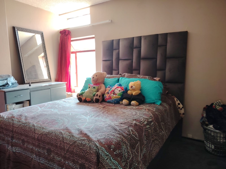 2 Bedroom Property for Sale in Wonderboom South Gauteng