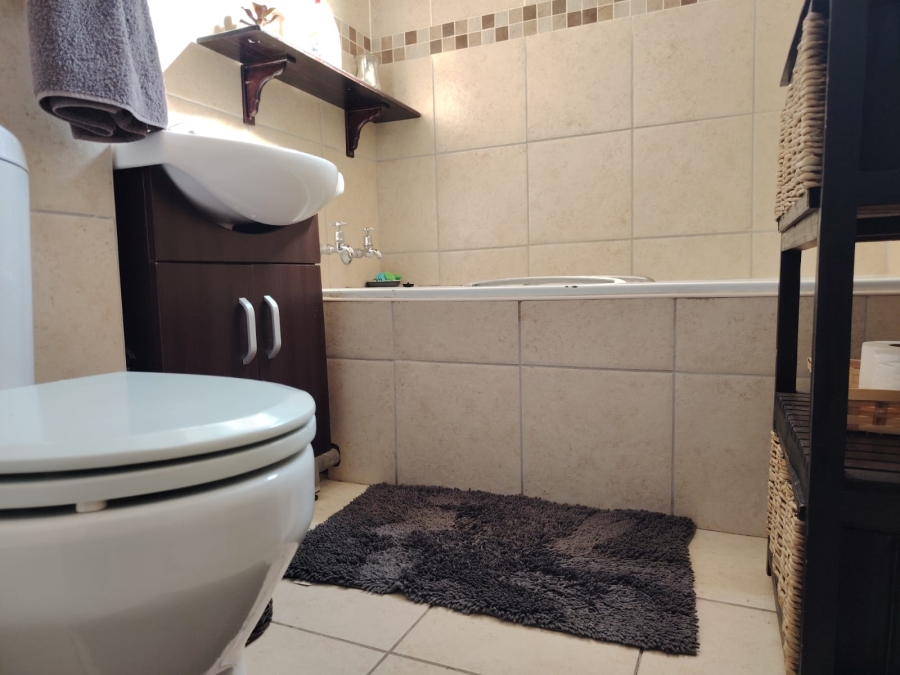 2 Bedroom Property for Sale in Wonderboom South Gauteng