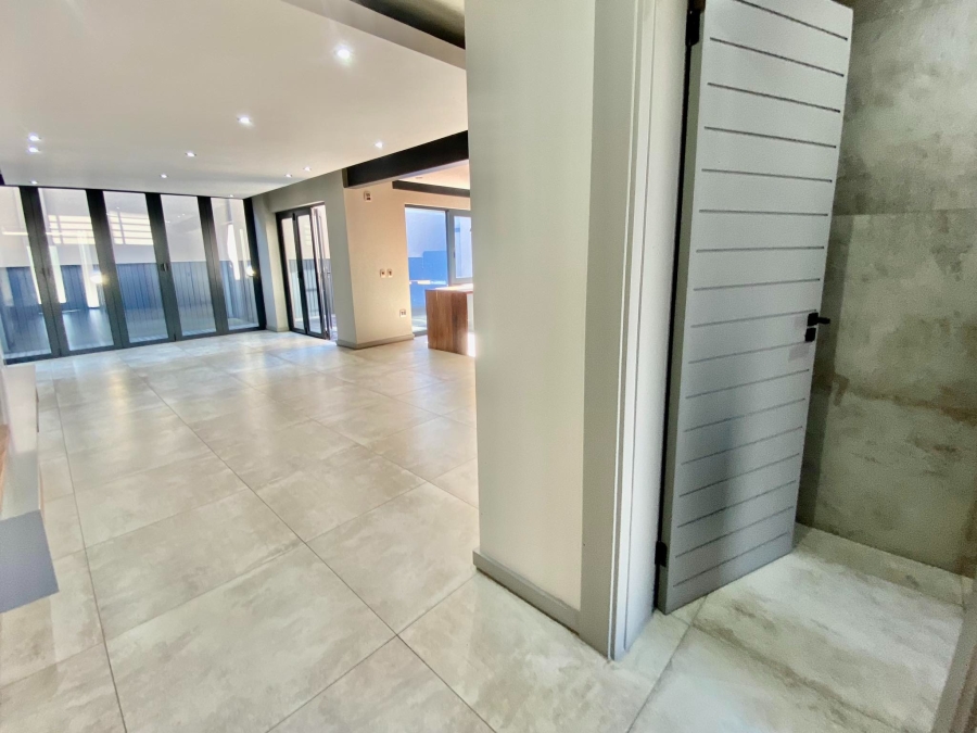 3 Bedroom Property for Sale in Atholl Gauteng