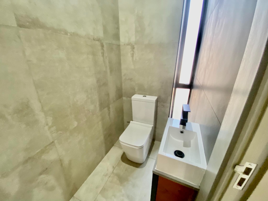 3 Bedroom Property for Sale in Atholl Gauteng