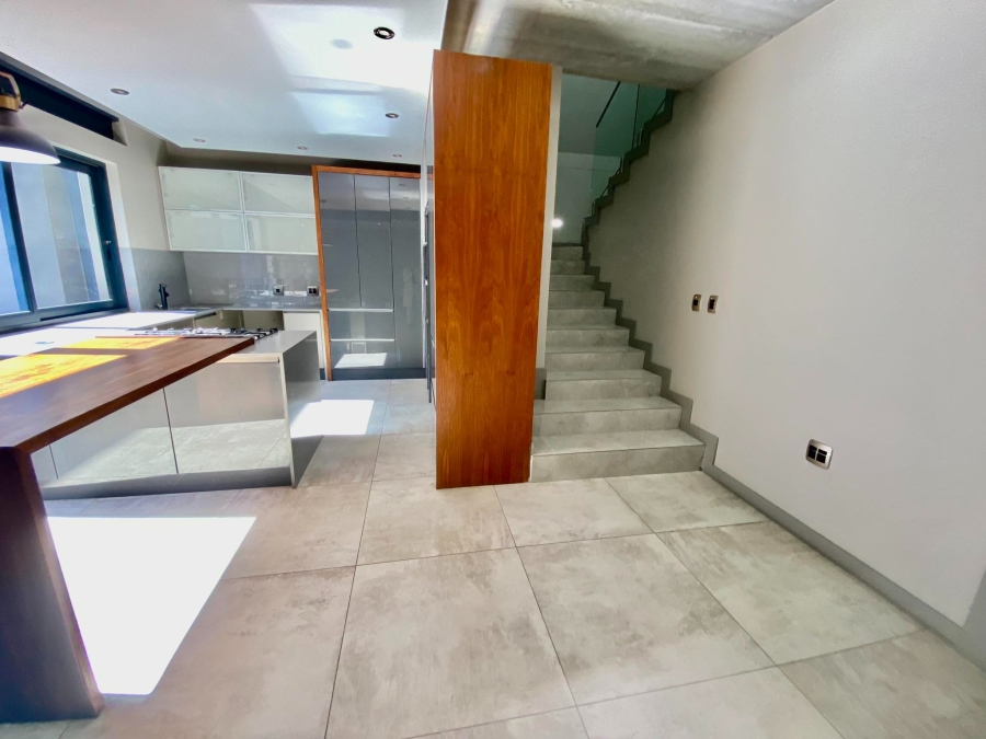3 Bedroom Property for Sale in Atholl Gauteng