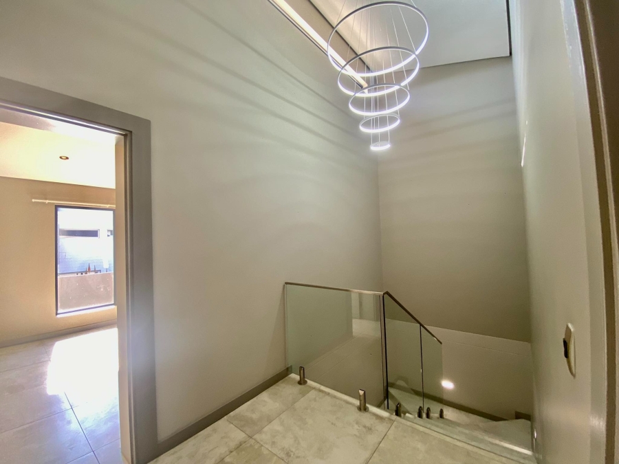 3 Bedroom Property for Sale in Atholl Gauteng
