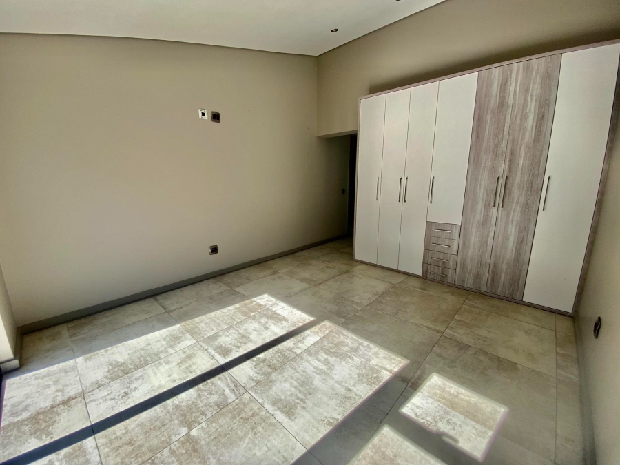 3 Bedroom Property for Sale in Atholl Gauteng