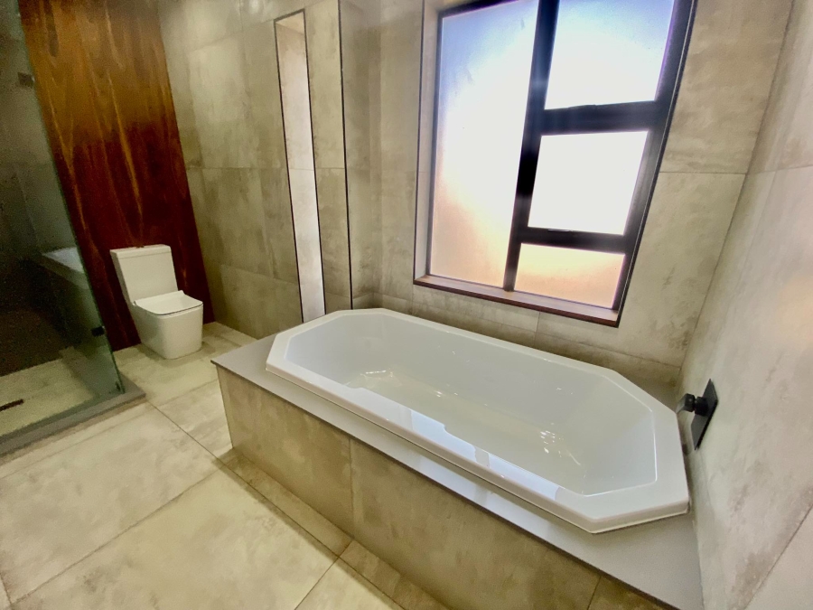 3 Bedroom Property for Sale in Atholl Gauteng