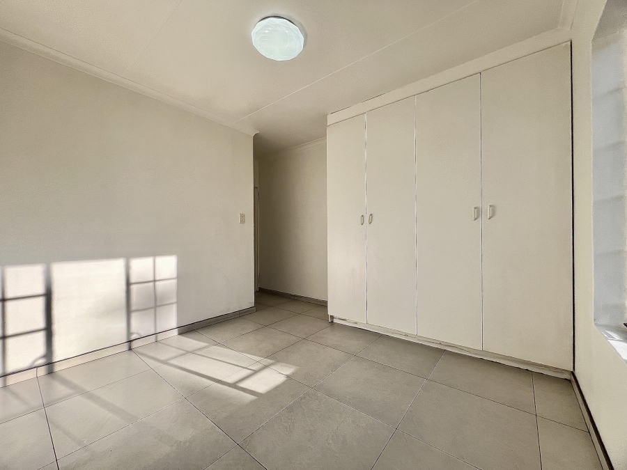 2 Bedroom Property for Sale in Weltevreden Park Gauteng