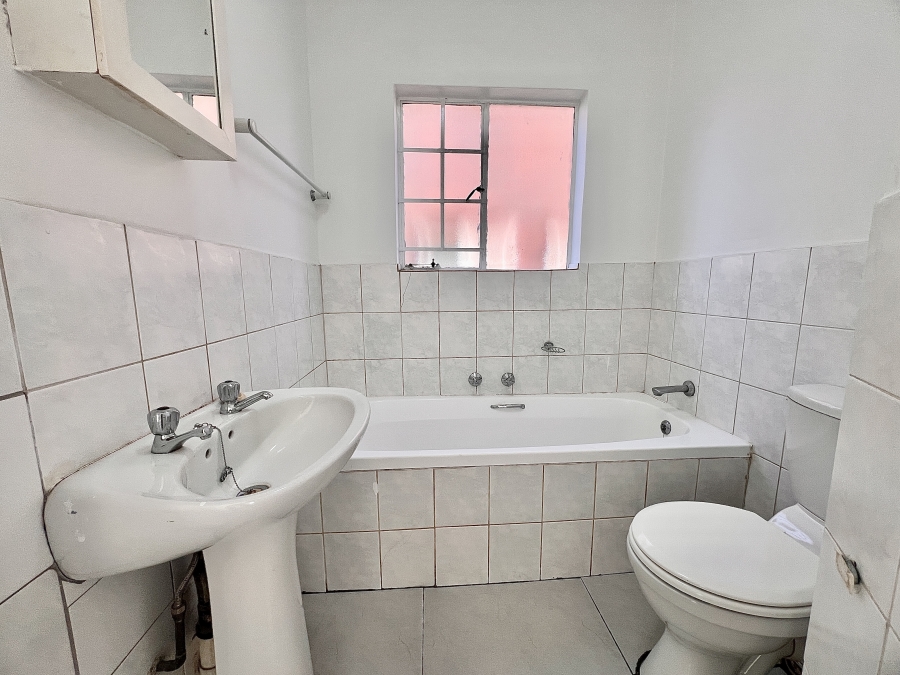 2 Bedroom Property for Sale in Weltevreden Park Gauteng