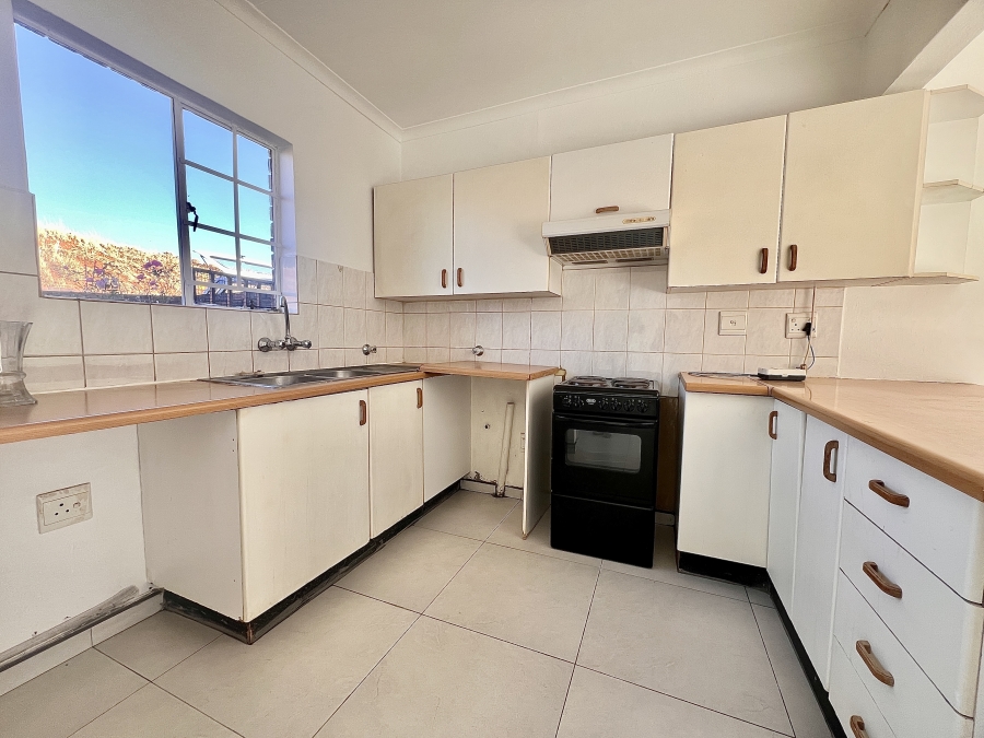 2 Bedroom Property for Sale in Weltevreden Park Gauteng