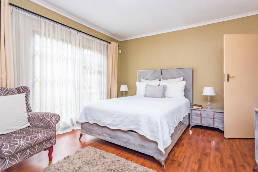 To Let 2 Bedroom Property for Rent in Monument Gauteng