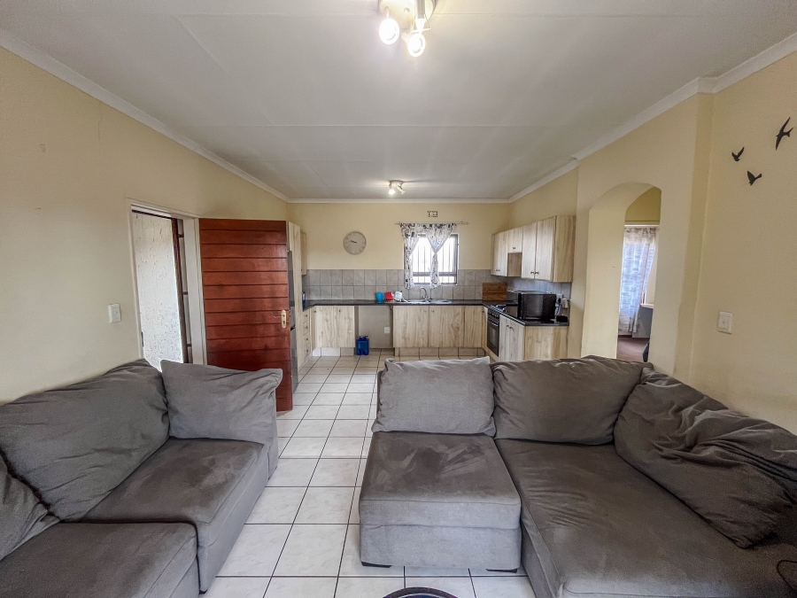 To Let 2 Bedroom Property for Rent in Kengies Gauteng