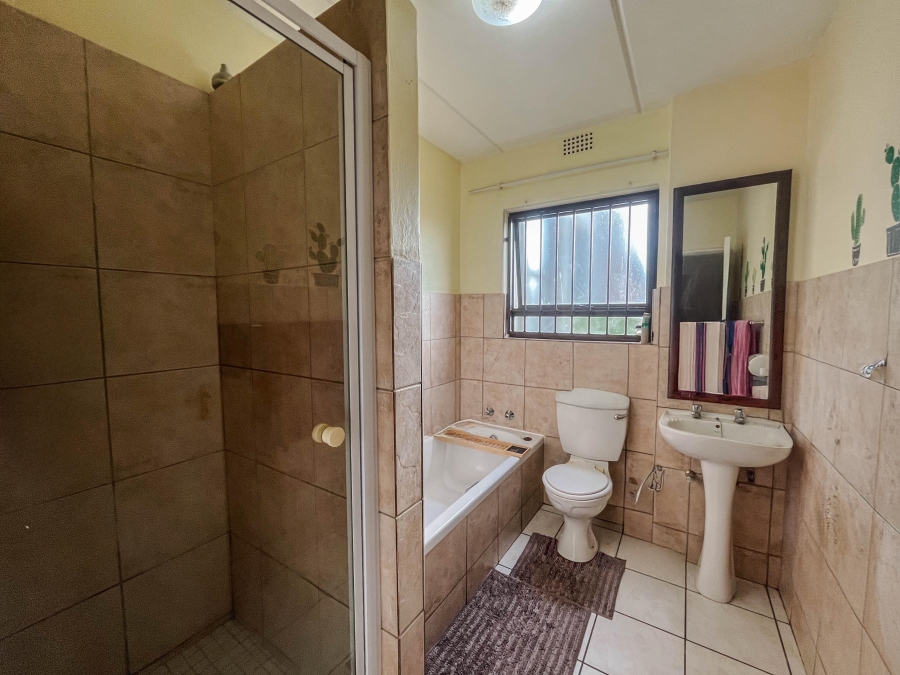 To Let 2 Bedroom Property for Rent in Kengies Gauteng