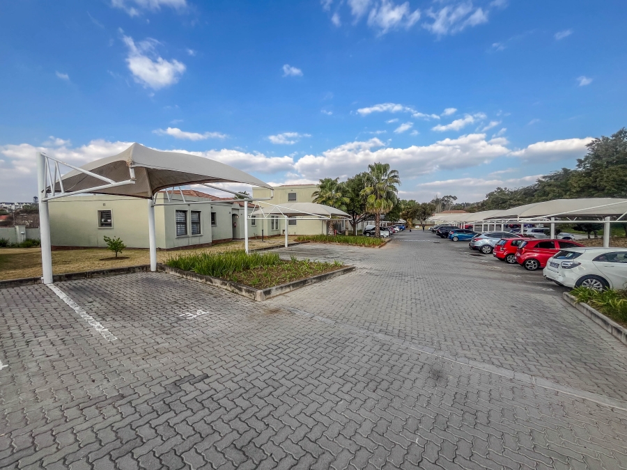 To Let 2 Bedroom Property for Rent in Kengies Gauteng