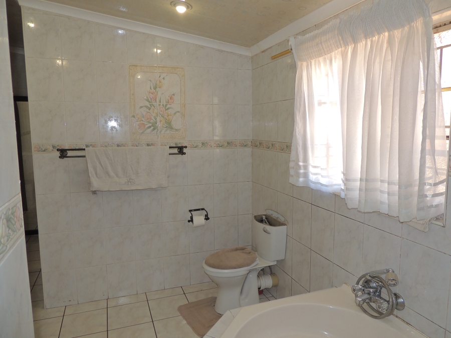 4 Bedroom Property for Sale in Dan Pienaarville Gauteng