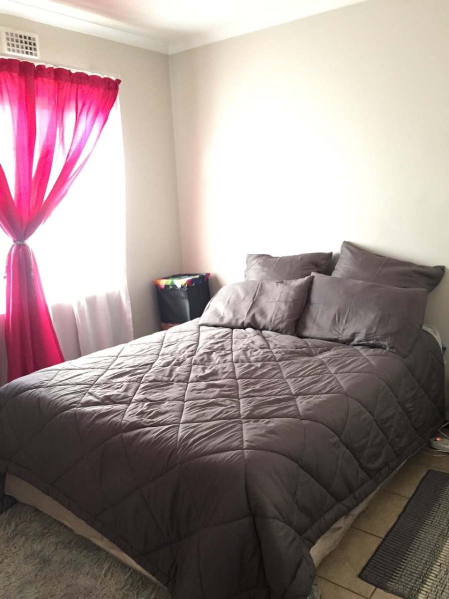 2 Bedroom Property for Sale in Erand Gardens Gauteng
