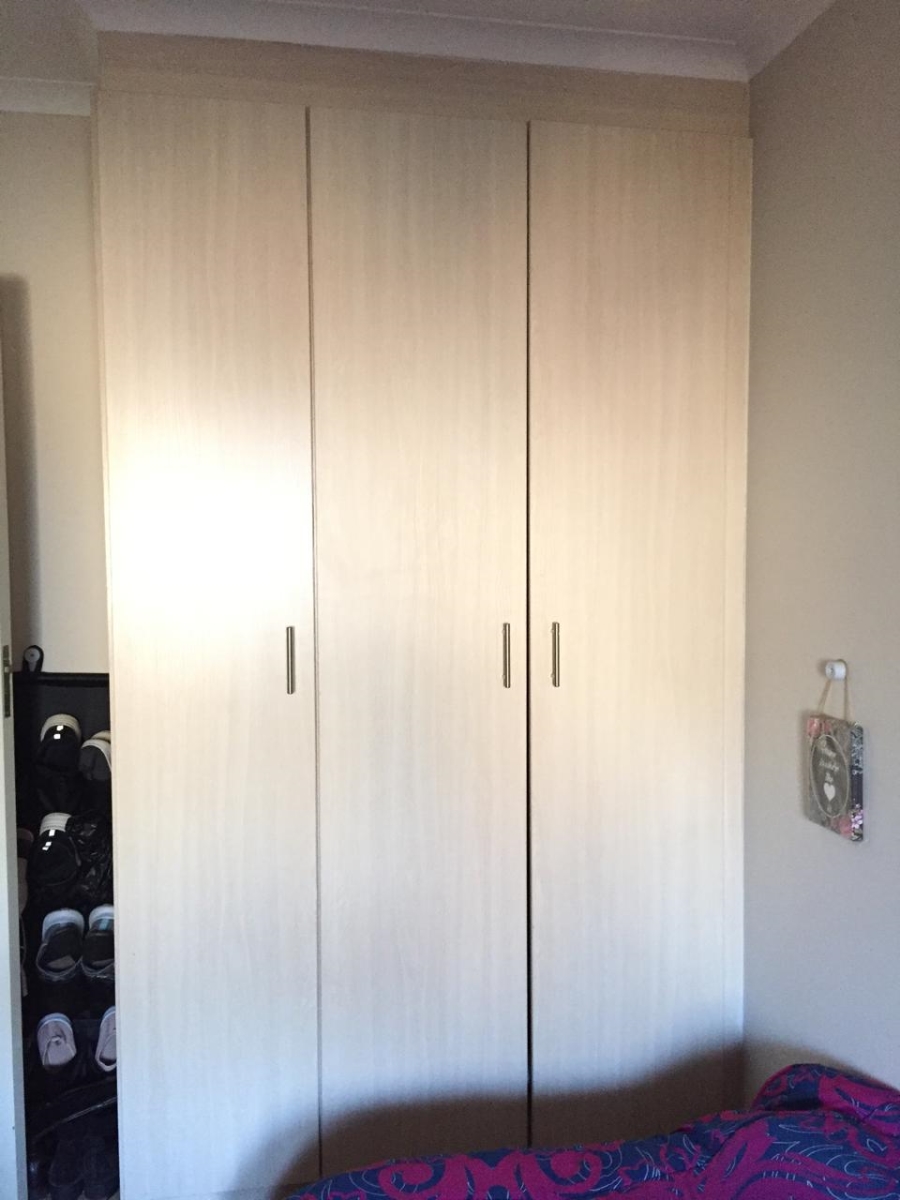 2 Bedroom Property for Sale in Erand Gardens Gauteng