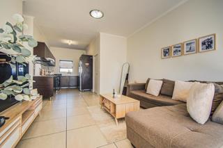 2 Bedroom Property for Sale in Greenstone Hill Gauteng