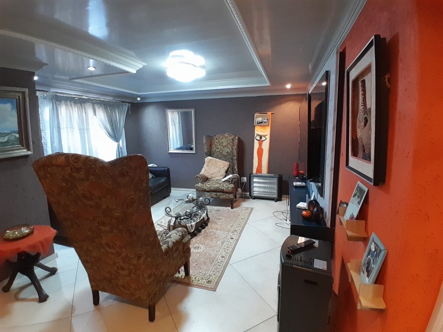 3 Bedroom Property for Sale in Elandspoort Gauteng