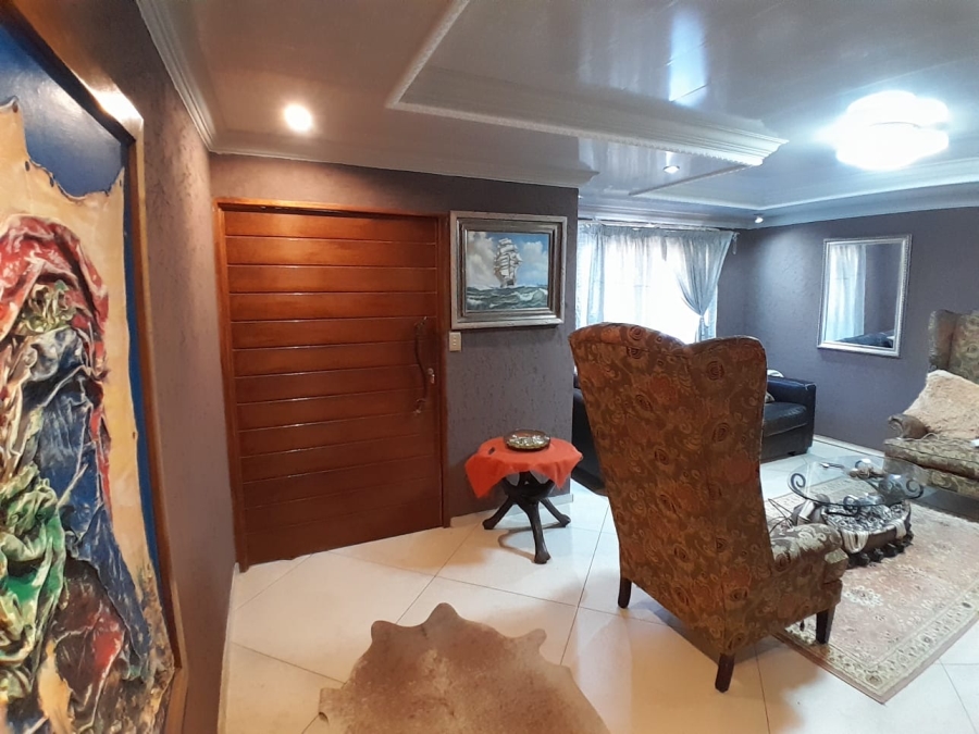 3 Bedroom Property for Sale in Elandspoort Gauteng