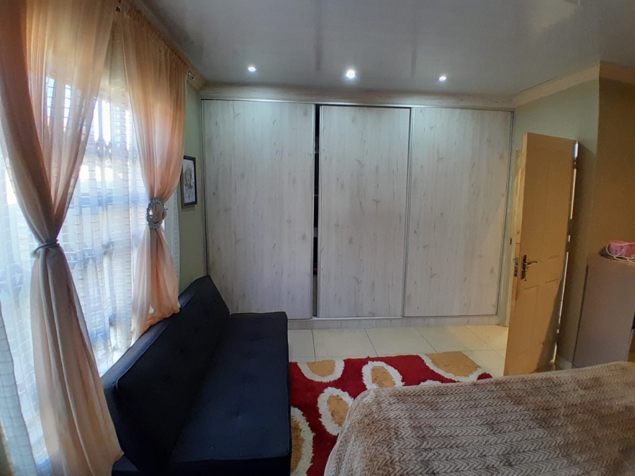 3 Bedroom Property for Sale in Elandspoort Gauteng