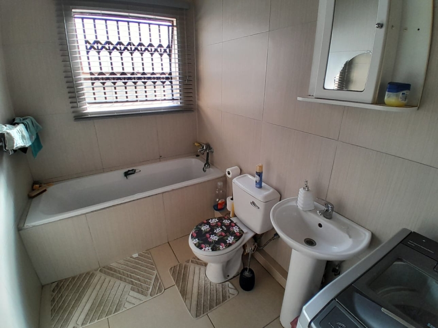 3 Bedroom Property for Sale in Elandspoort Gauteng