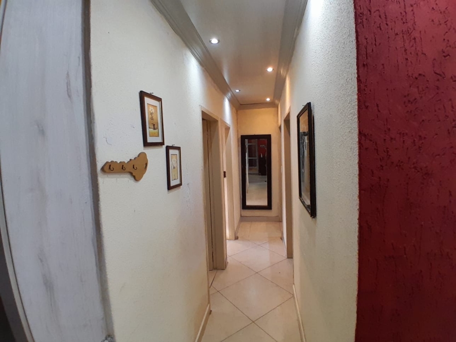 3 Bedroom Property for Sale in Elandspoort Gauteng