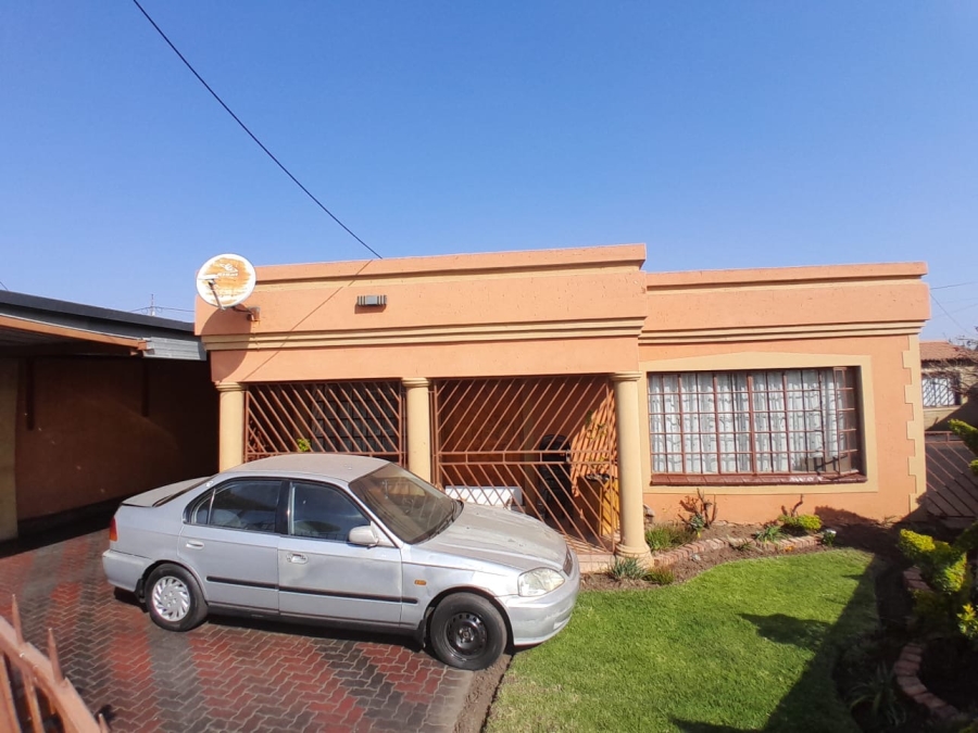 2 Bedroom Property for Sale in Atteridgeville Gauteng