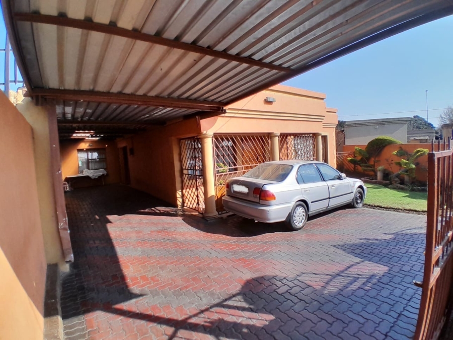 2 Bedroom Property for Sale in Atteridgeville Gauteng