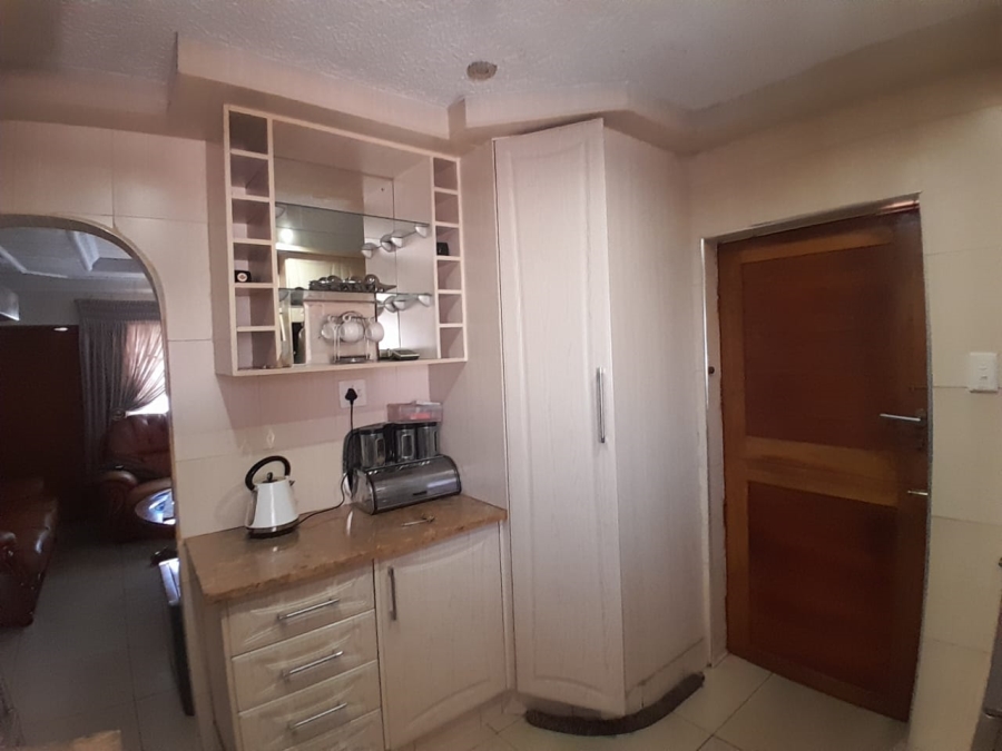 2 Bedroom Property for Sale in Atteridgeville Gauteng