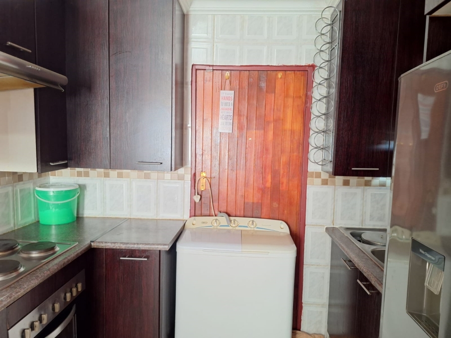 2 Bedroom Property for Sale in Soshanguve VV Gauteng