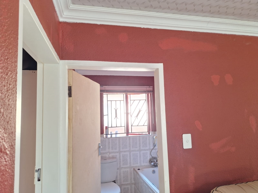 2 Bedroom Property for Sale in Soshanguve VV Gauteng