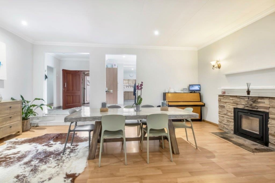 4 Bedroom Property for Sale in Linden Gauteng