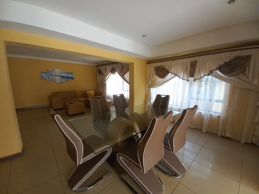 6 Bedroom Property for Sale in Sonneveld Gauteng