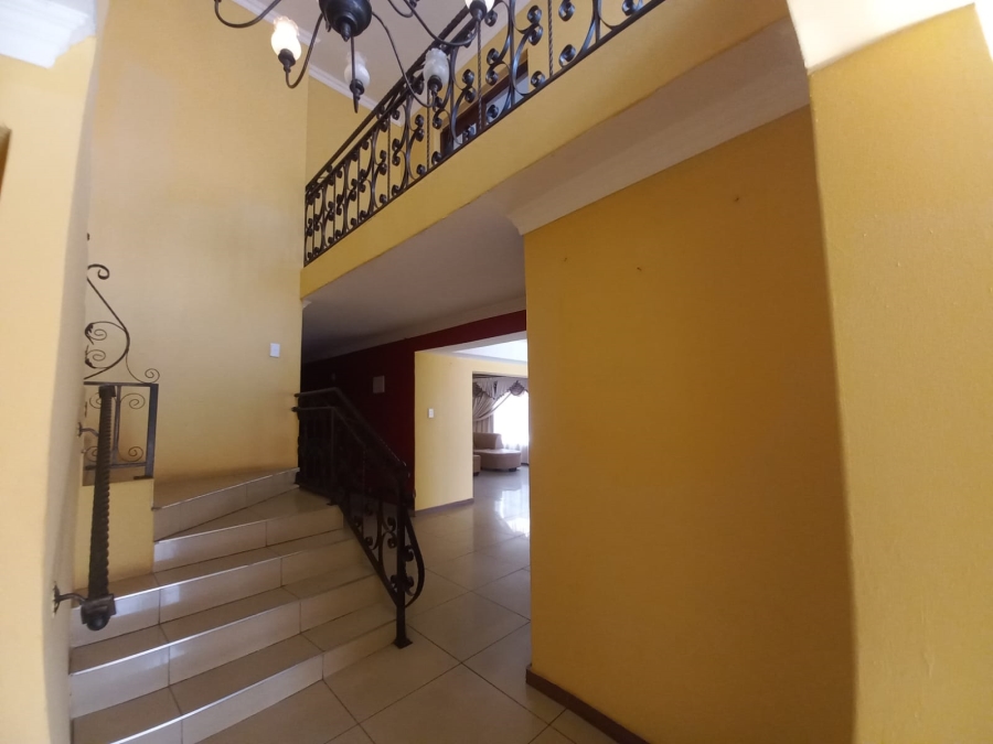 6 Bedroom Property for Sale in Sonneveld Gauteng