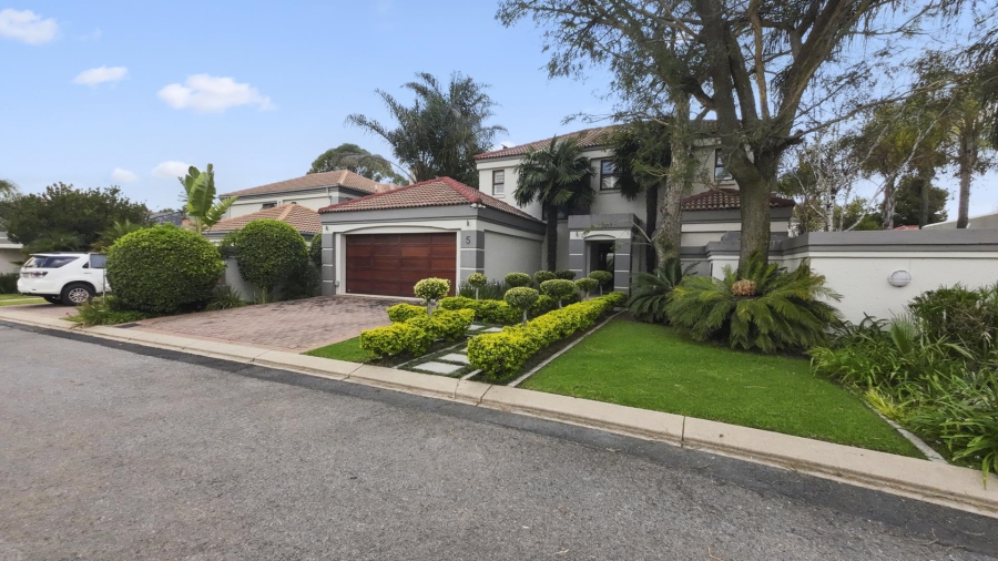 To Let 3 Bedroom Property for Rent in Khyber Rock Gauteng