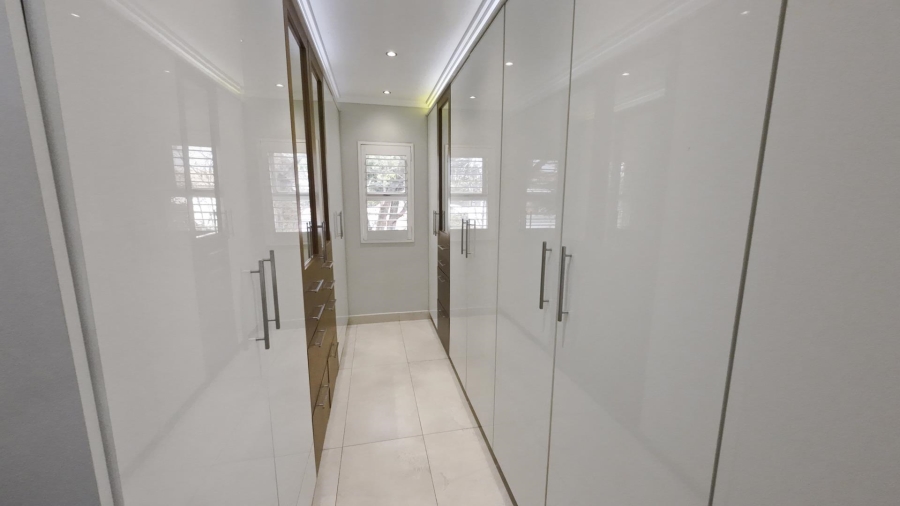 To Let 3 Bedroom Property for Rent in Khyber Rock Gauteng