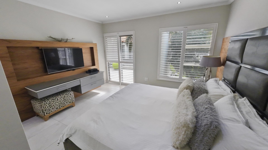 To Let 3 Bedroom Property for Rent in Khyber Rock Gauteng