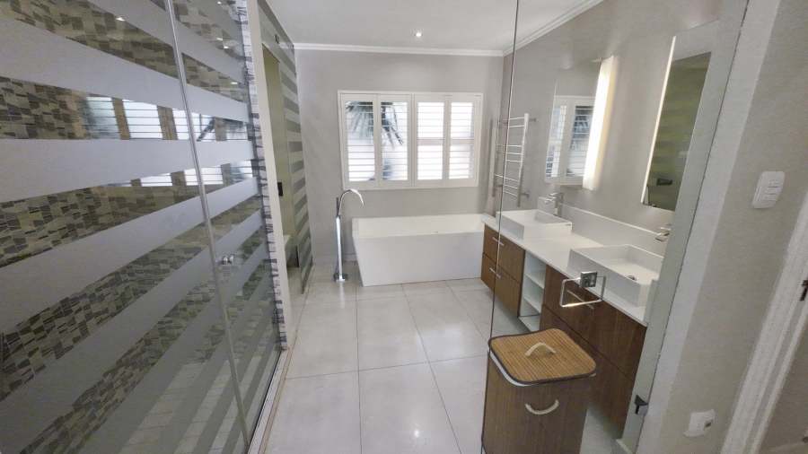 To Let 3 Bedroom Property for Rent in Khyber Rock Gauteng