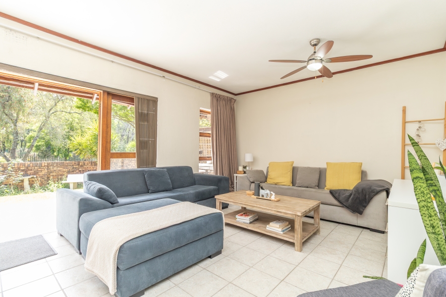 To Let 3 Bedroom Property for Rent in River Club Gauteng