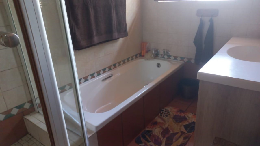 3 Bedroom Property for Sale in Wonderboom South Gauteng