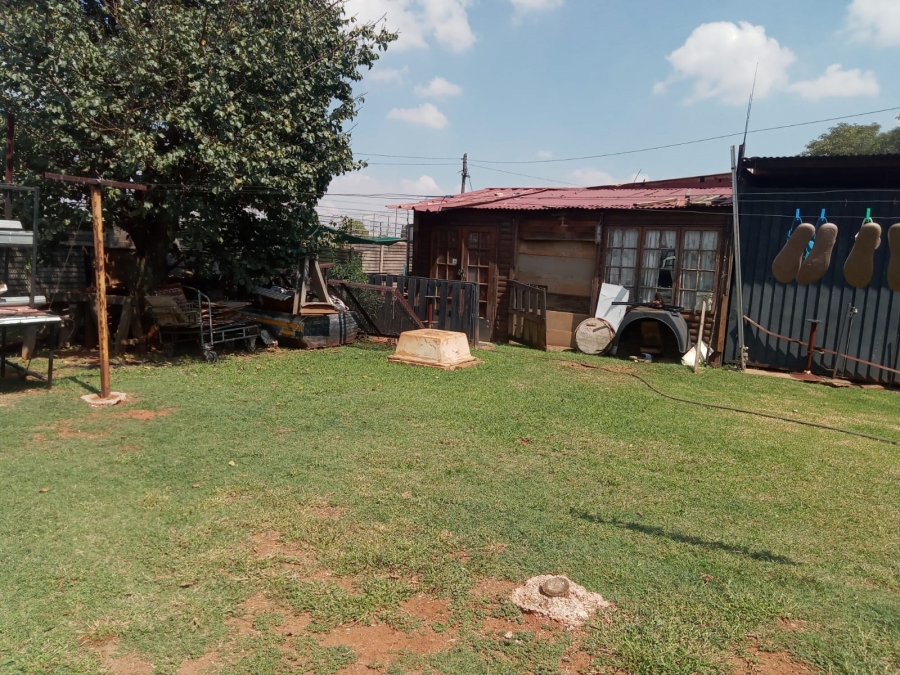 4 Bedroom Property for Sale in Daggafontein Gauteng