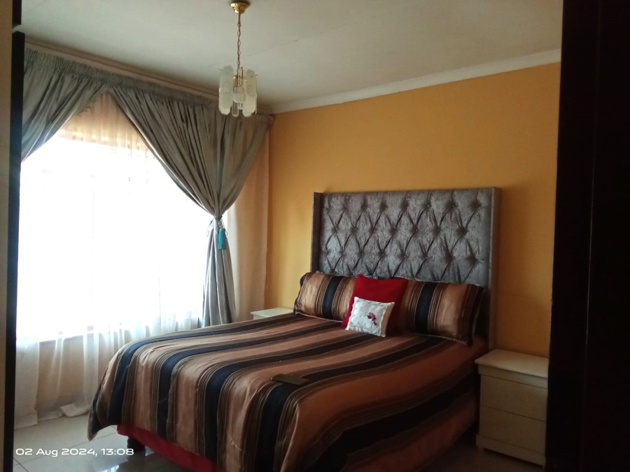 5 Bedroom Property for Sale in Bakerton Gauteng