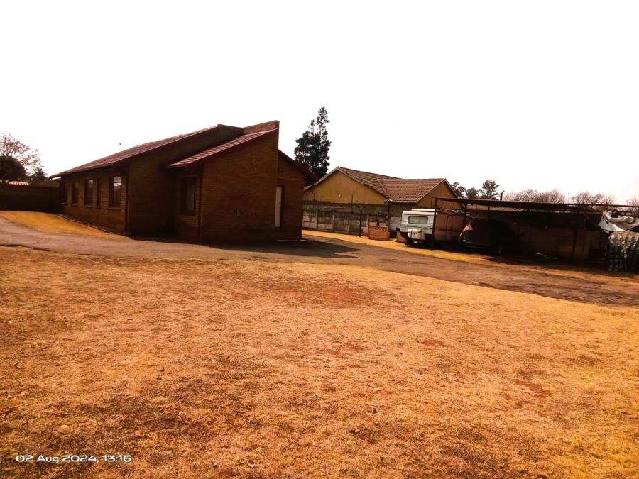 5 Bedroom Property for Sale in Bakerton Gauteng