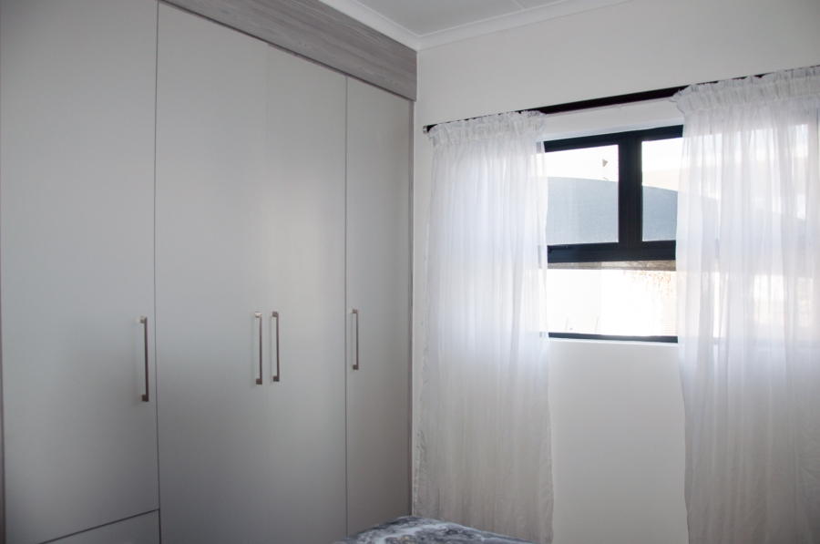 1 Bedroom Property for Sale in Carlswald Gauteng