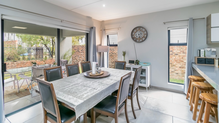3 Bedroom Property for Sale in Crowthorne AH Gauteng