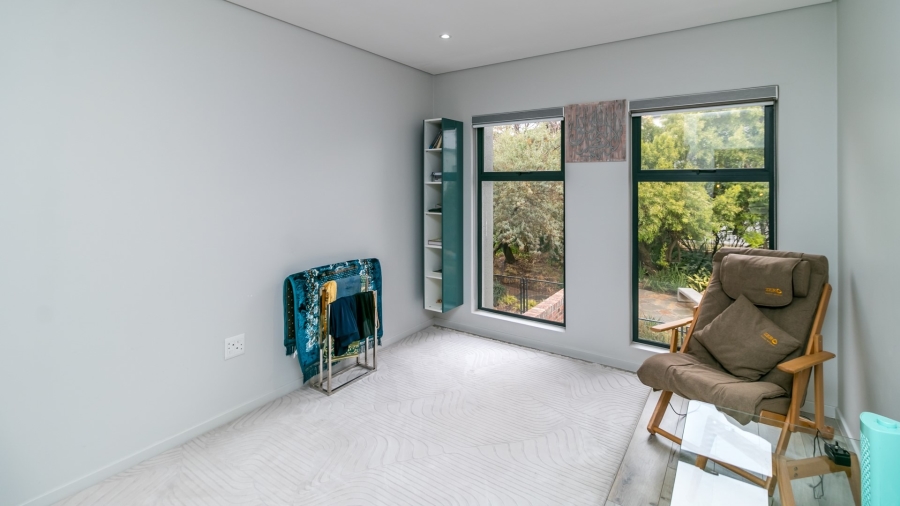 3 Bedroom Property for Sale in Crowthorne AH Gauteng