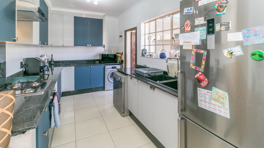 3 Bedroom Property for Sale in Vorna Valley Gauteng