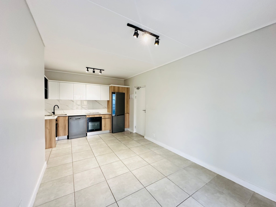To Let 1 Bedroom Property for Rent in Waterfall Gauteng
