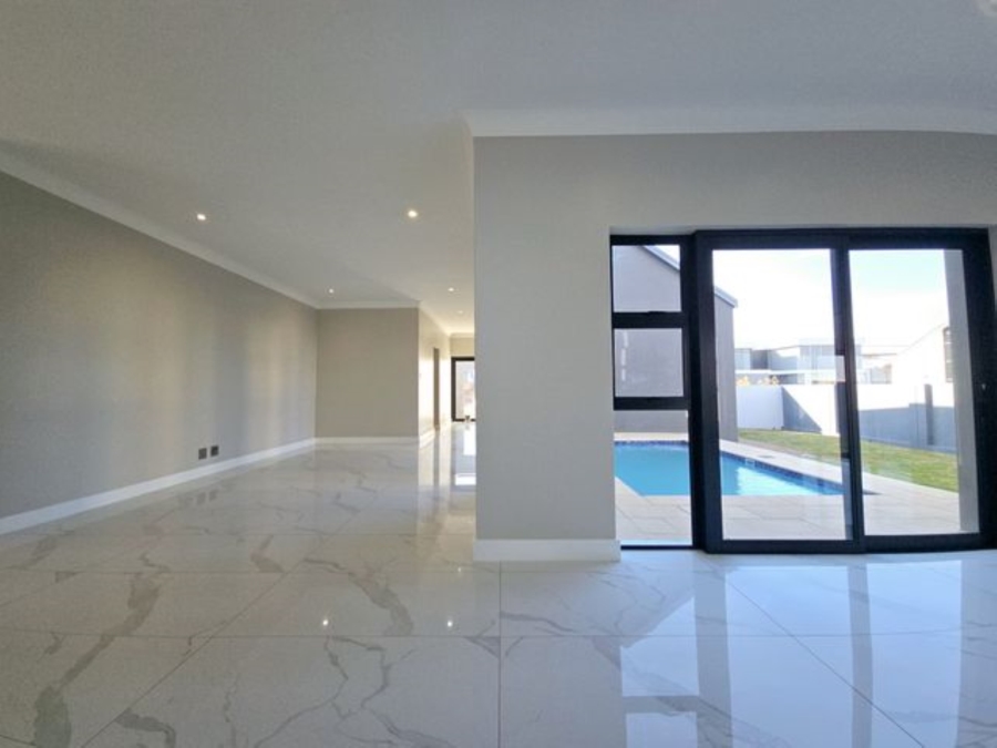 4 Bedroom Property for Sale in Midstream Heights Gauteng