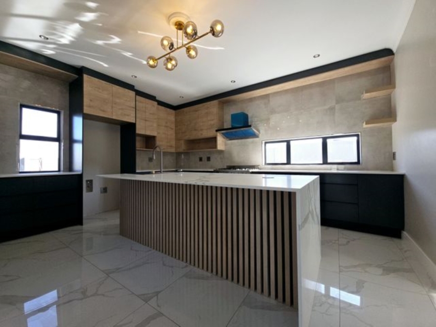 4 Bedroom Property for Sale in Midstream Heights Gauteng