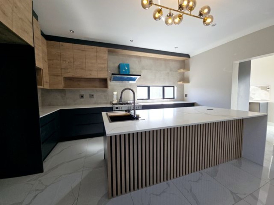 4 Bedroom Property for Sale in Midstream Heights Gauteng